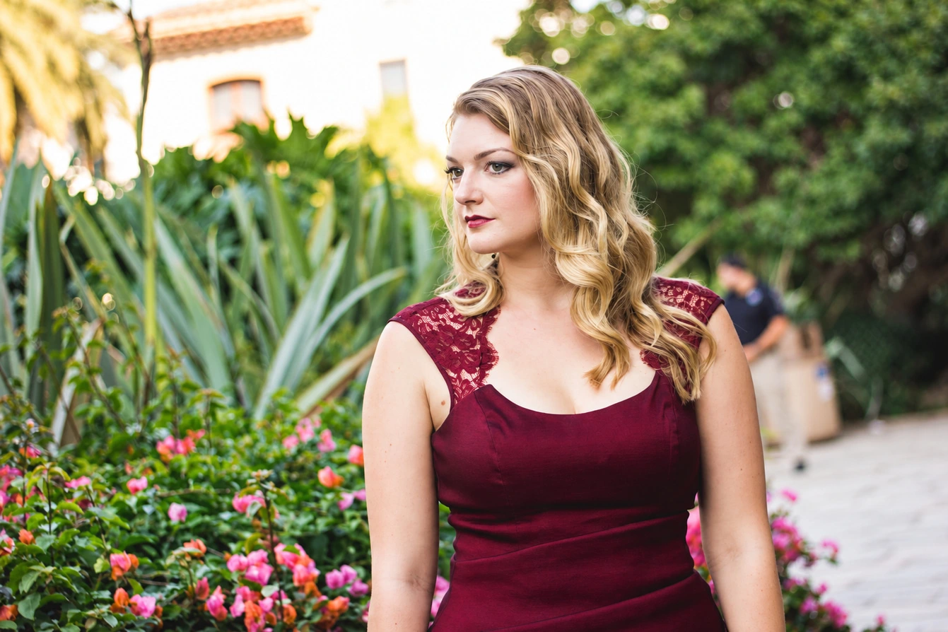 Taylor Haines, Soprano