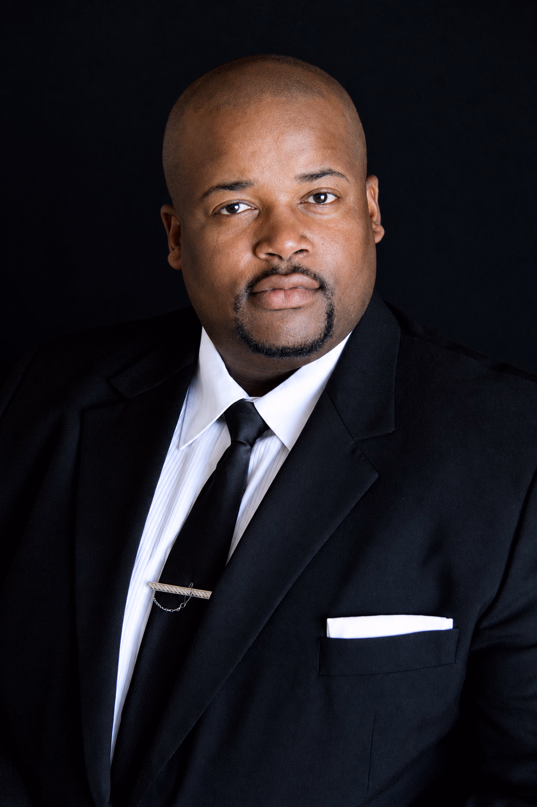 Siyabulela Ntlale, Baritone