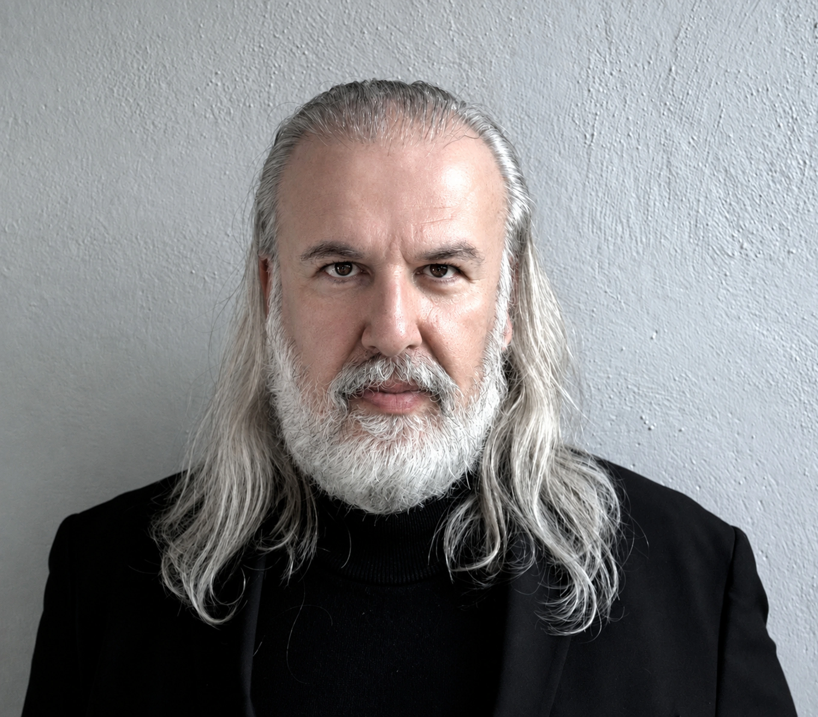 Tuncay Kurtoglu, Bass