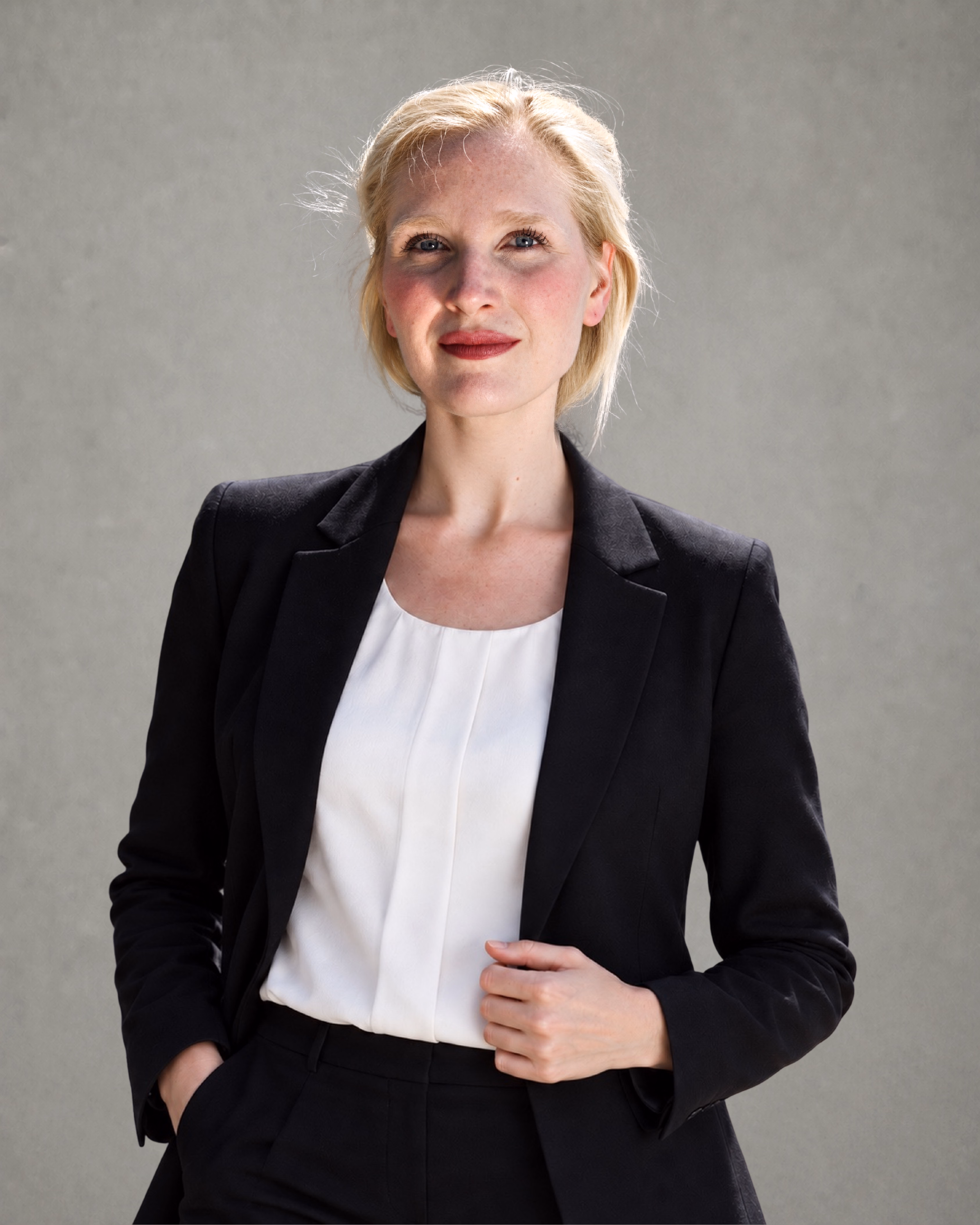 Elisabeth Margraf, Artist Assistant
